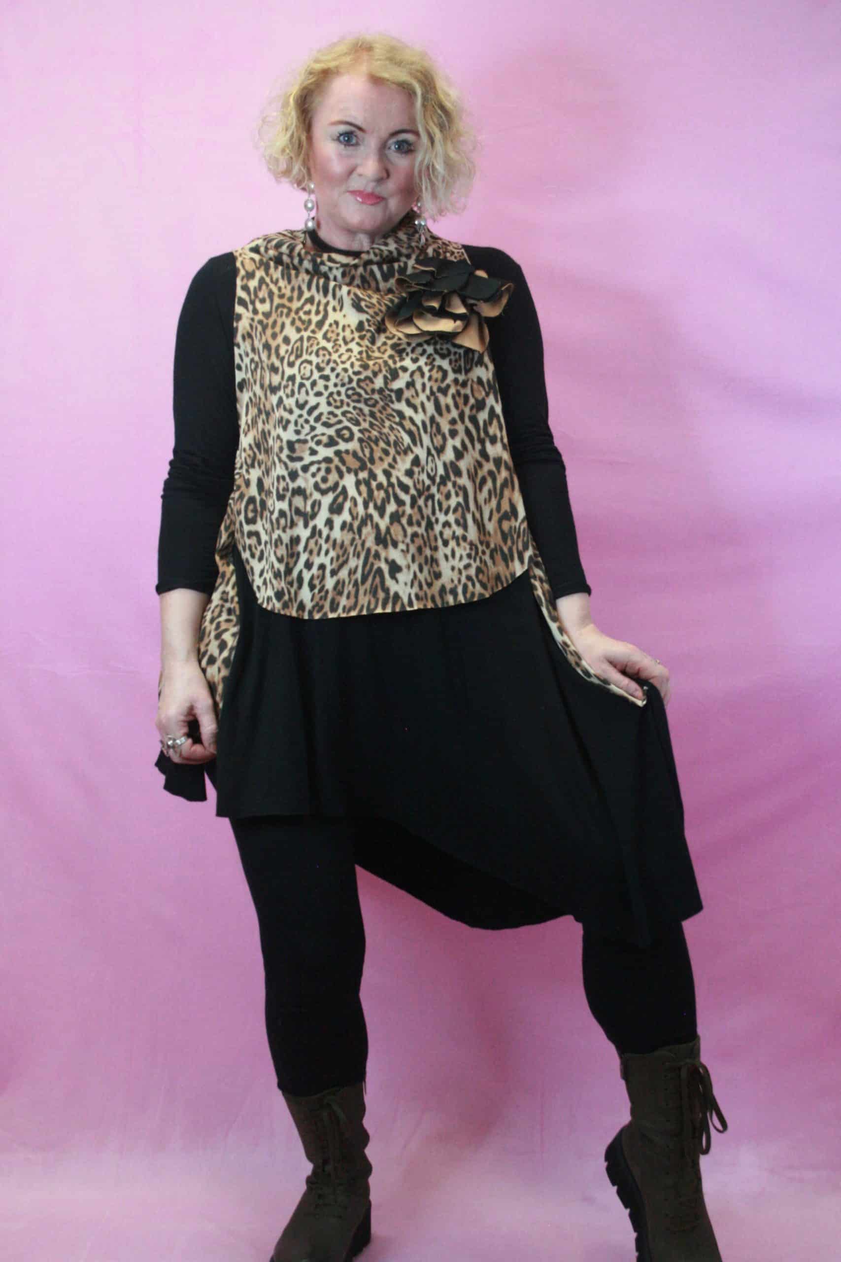 ID Short Leopard Print Hi-Lo Tabard