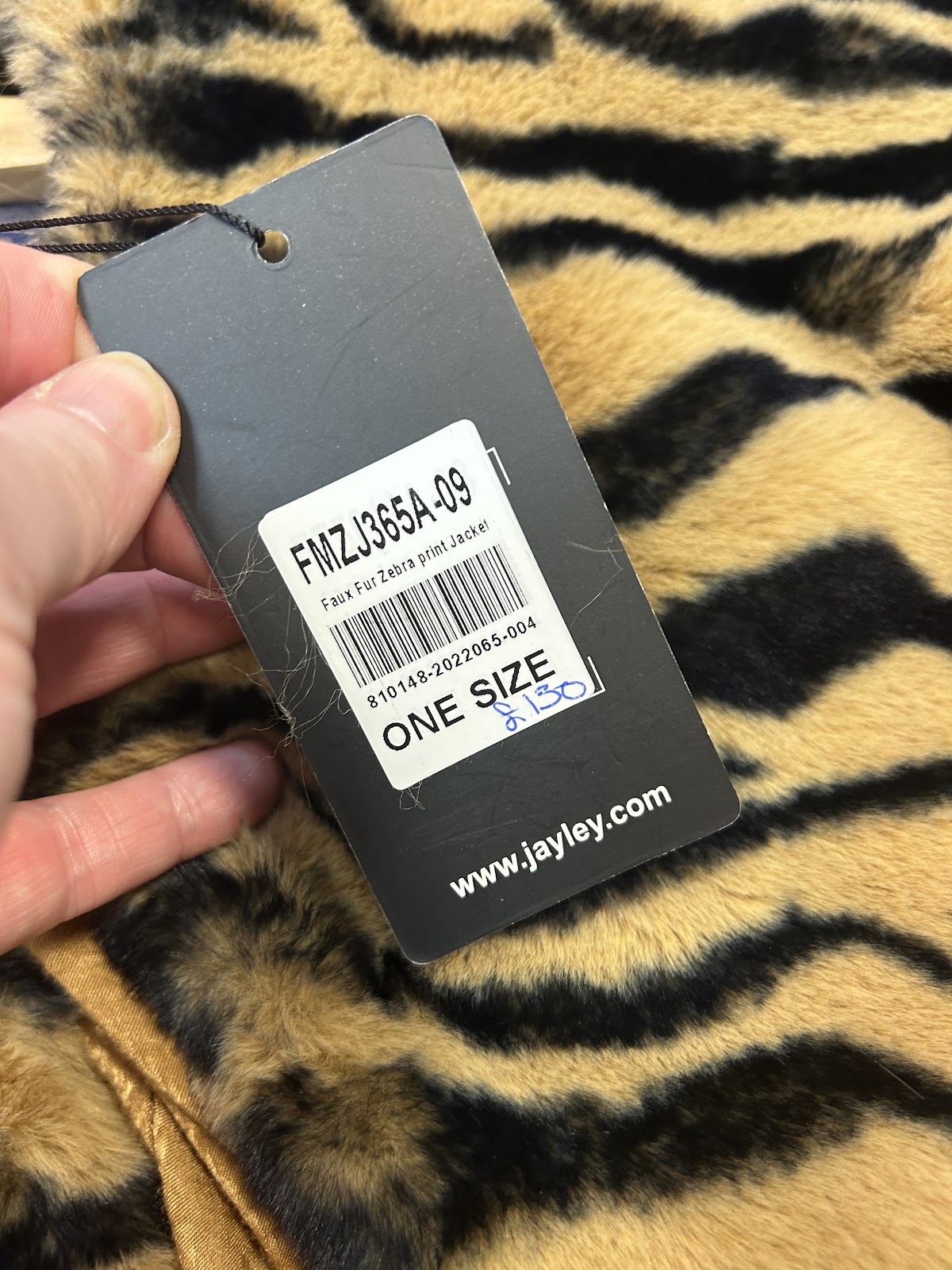 Jayley, Short Faux Fur Tiger Print Jacket - Image 4