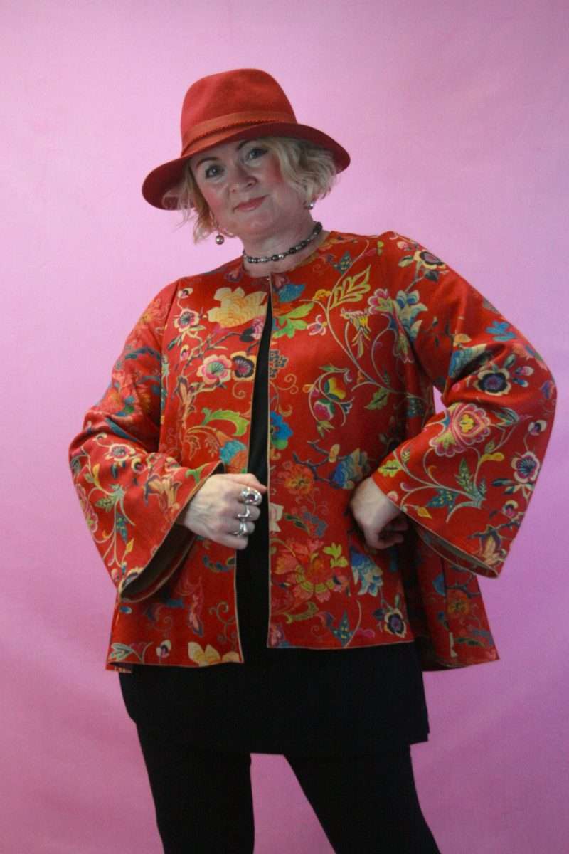 Jayley Faux Suede Paisley Cape Jacket - red O/S