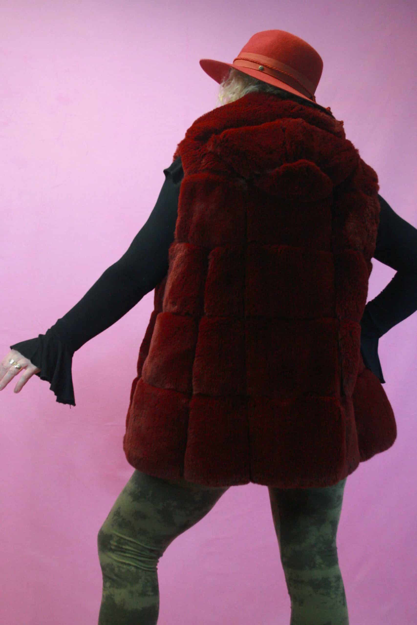 Jayley Luxury Red Faux Fur Hooded Gilet O/S - Image 2