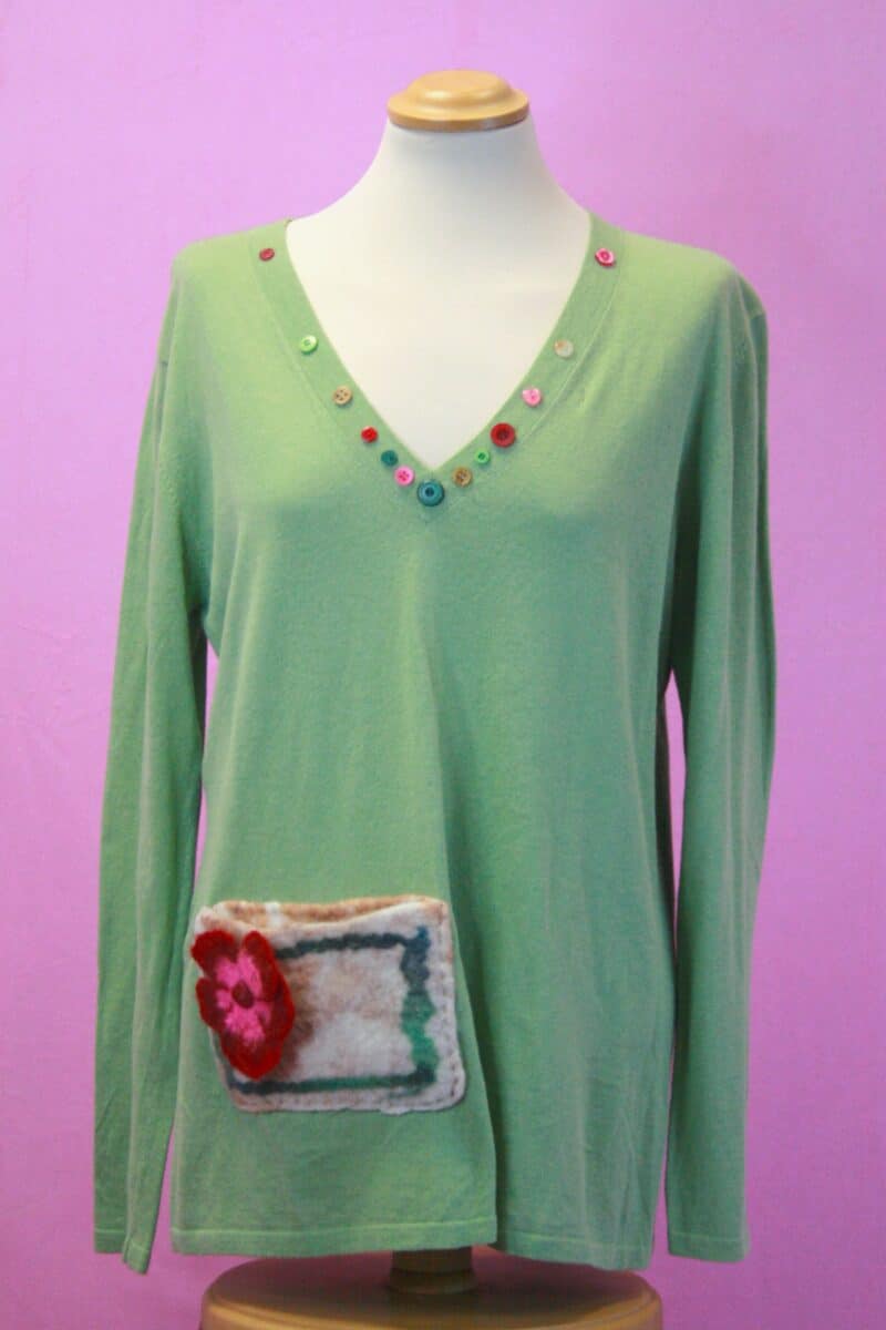 Q is for Quirky Green Fine Knit Upcycled Jumper 10-12