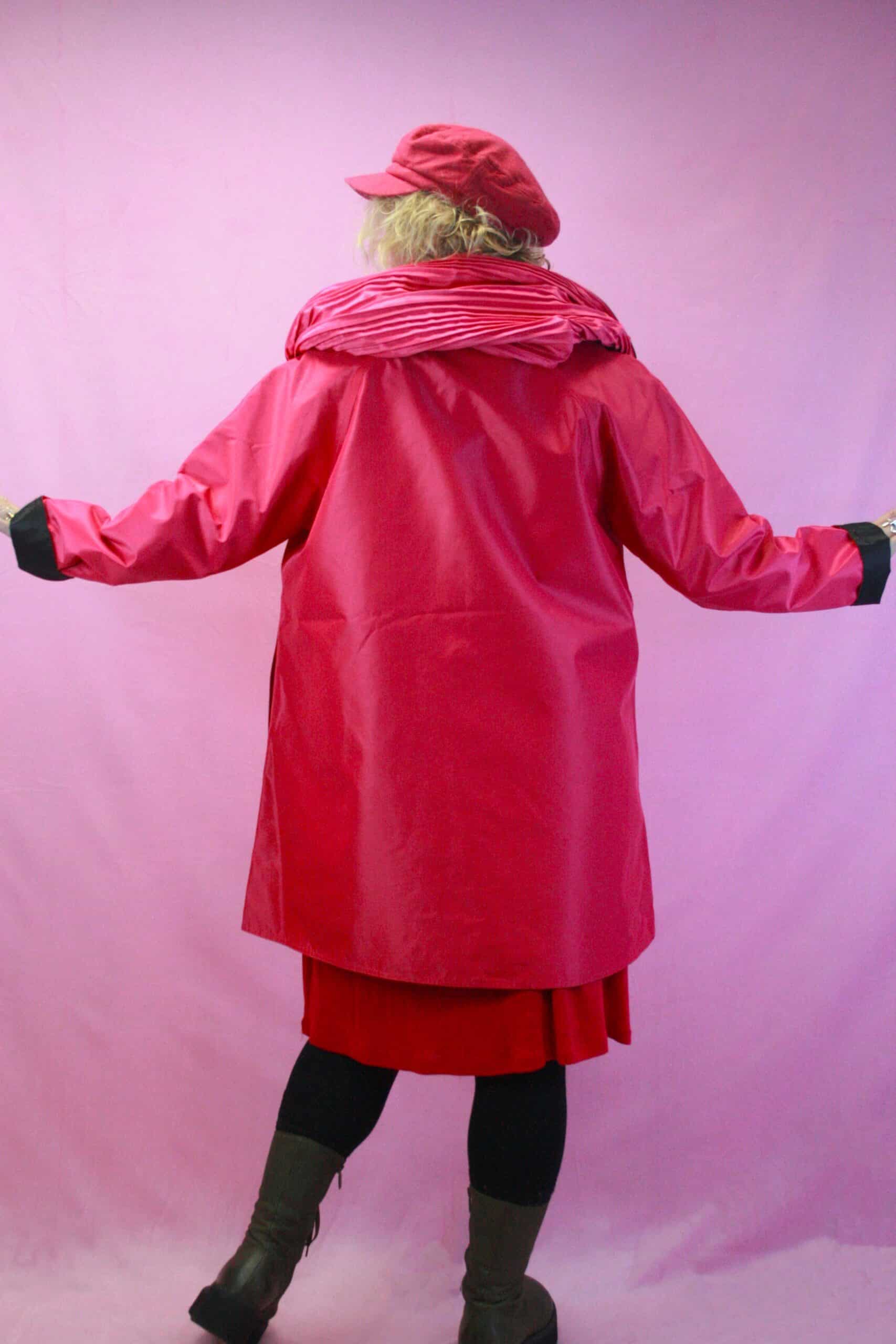 OOPERA, Pink/ Black Reversible Water Repellant Rain Coat L - Image 3
