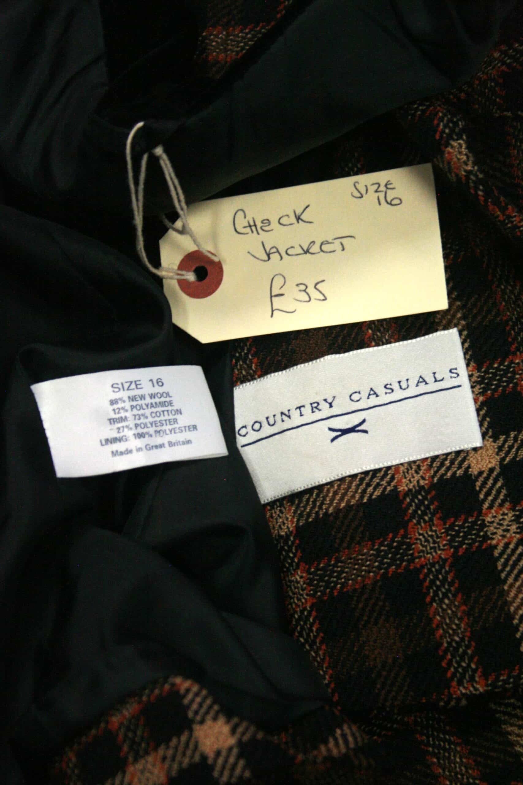 Vintage Country Casuals Tweed / Velvet Crop Jacket 14-16 - Image 4