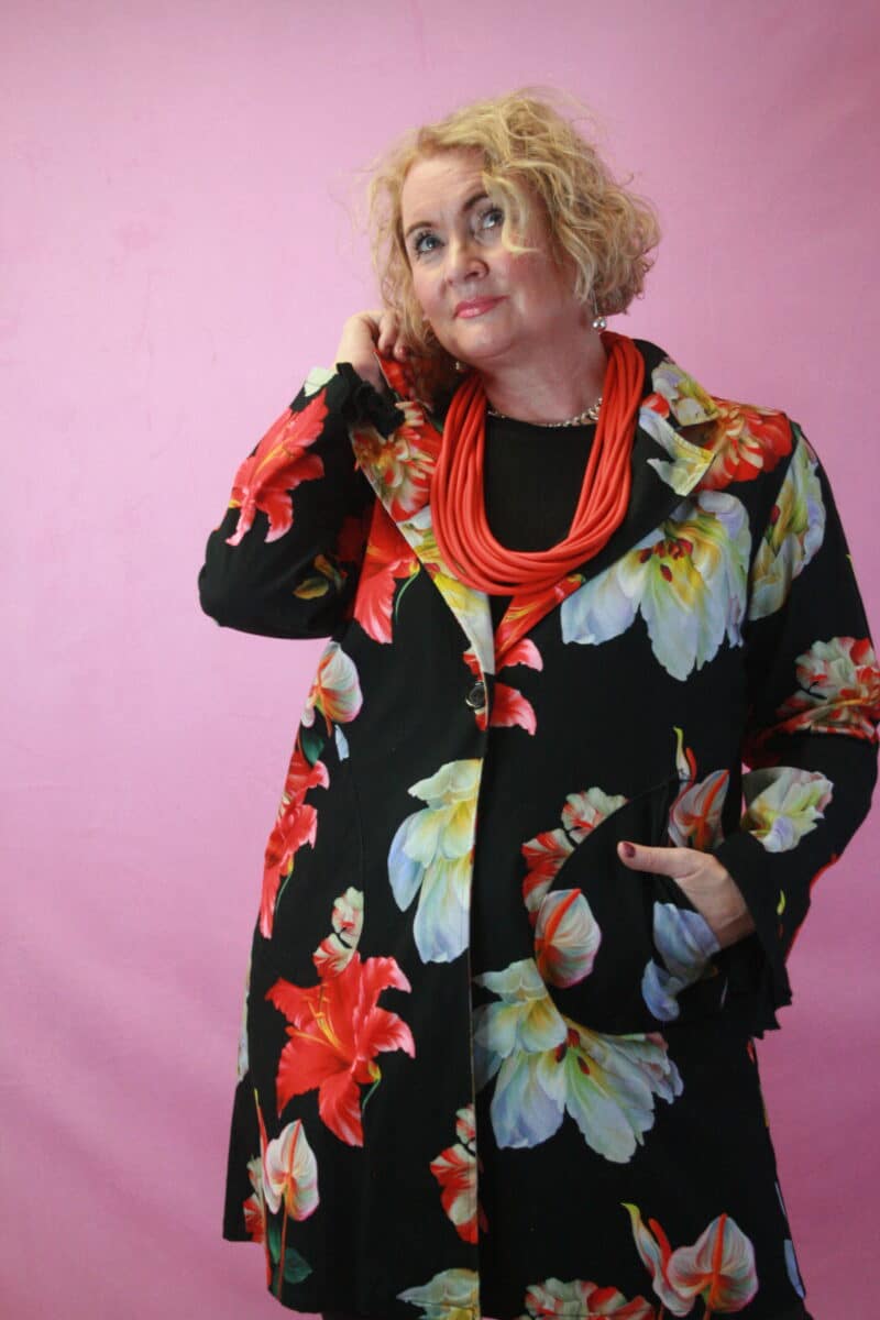 ID Leaves & Flowers Black Lightweight Coat O/S